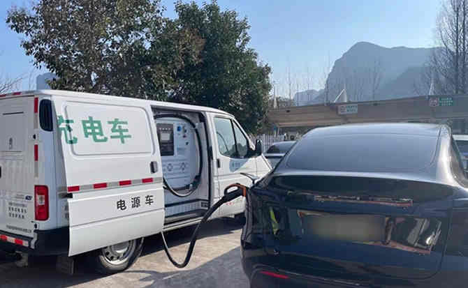 巍山汽车搭电